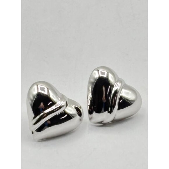 Sterling Silver Heart Stud Earrings 925 - Picture 1 of 4